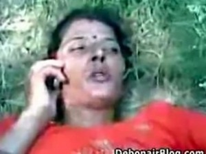 Indian village girl fuck in feilds .avi