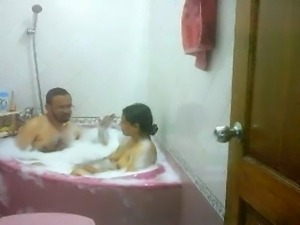 desi bhabhi taking bath with husband&amp;#039;s elder brother
