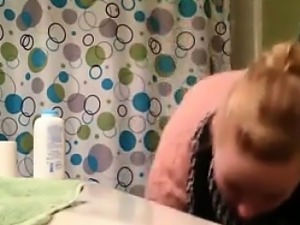 Amateur Blonde Cutie Taking A Shower