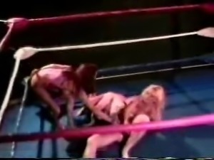Nude Mixed Wrestling 1