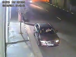 Couple fucking was captured by camcorder within the road