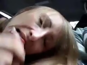 Dirty amateur whore sucks big condom cock in the car