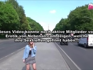 Deutsche Teen ficken in Berlin Tiergarten Public Dreier