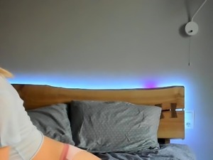 Camgirl Masturbate Free Webcam Porn Video