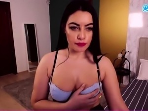 Solo hoe spreading ass and pussy after toying masturbation