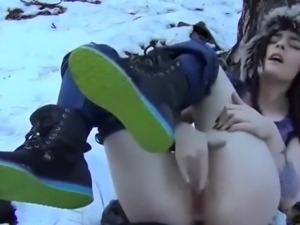 Sexy Teen mastrubate outdoor in the Snow