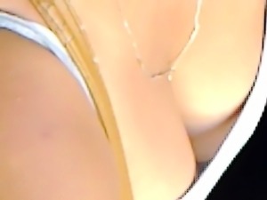Downblouse tetona Downblouse busty