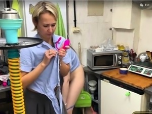 Sexy hottie Anetta Keys enjoys a solo toy masturbation