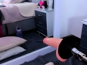 Cute amateur webcam teen girl toying pussy on webcam