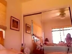 amateur innocent doll1 fingering herself on live webcam