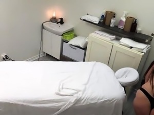 Cock craving milf rubbed down and drilled on hidden camera