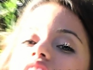 Little Lupe Fingering Outdoor