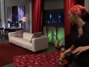 Gianna Michaels Massive Spear Ride - XXX Porn at its Best!