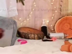 Webcam fun mature brunette with toys cum on cam