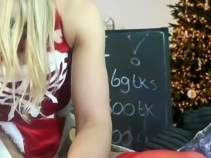 Cute blonde teen Lindsey solo toying pussy and ass