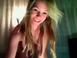 Amateur Blonde on Webcam