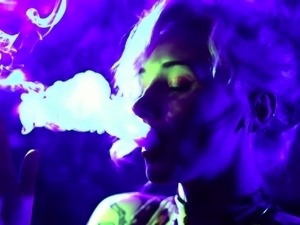 Kitty Quinn smokes her night away in Smoked Out Blondie