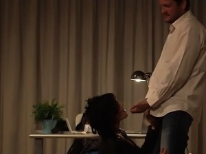 Anal loving babes sharing a guy in 3way